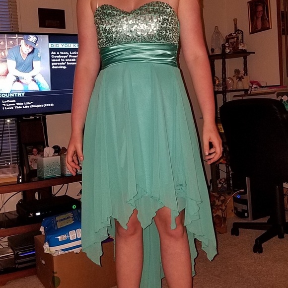 B Darlin Dresses & Skirts - 🎉HP🎊B. Darlin Prom Dress